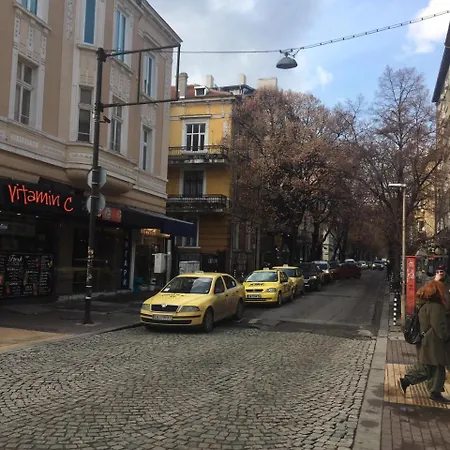 Top Center In Sofia, Bul.vitosha. Sweet Апартаменты София